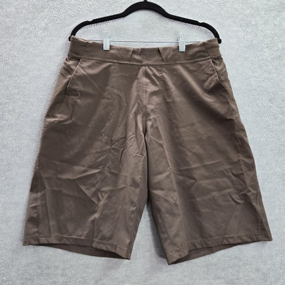 HYLETE Men Activewear Shorts 32 Brown Chino Zip Pockets‎ Mid Rise 12" Inseam